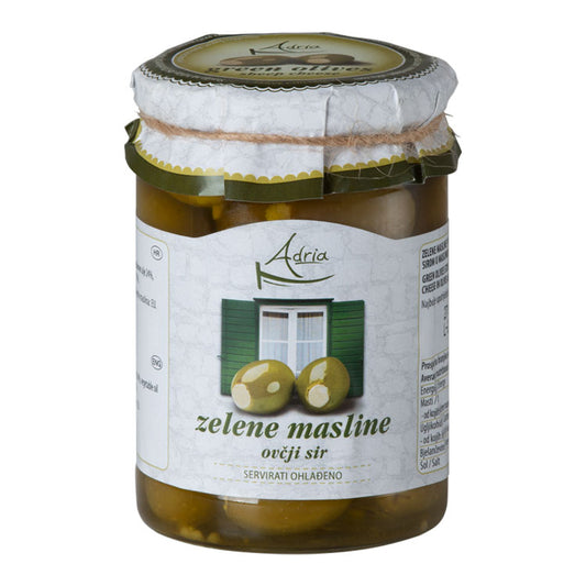 Mit Schafskäse gefüllte grüne Adria-Oliven sind eine weitere Delikatesse unter den Adria-Oliven. Die Säure der Olive und die Cremigkeit des Schafskäses sind eine tolle Kombination.